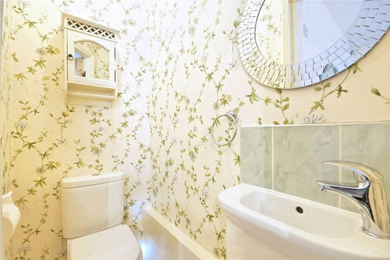 2 bedroom house, Beverley Path, London SW13 - Available