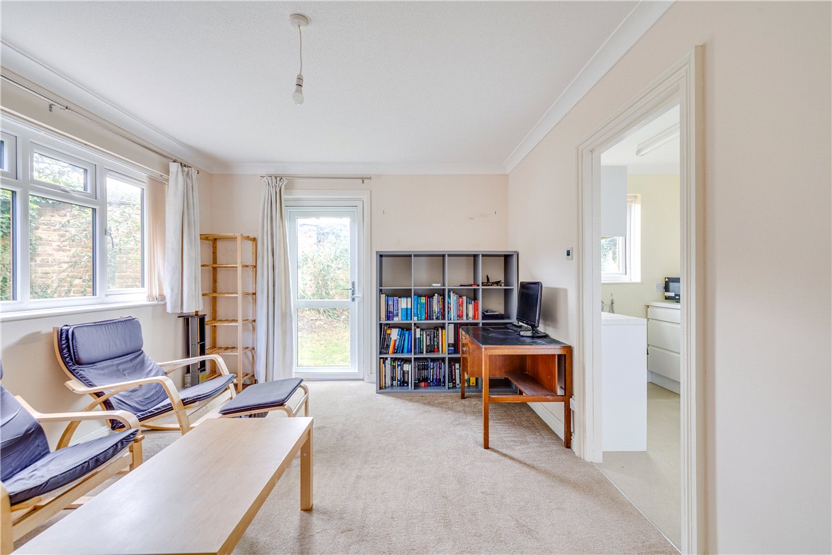 1 bedroom flat, Clarence Lane, London SW15 - Sold STC
