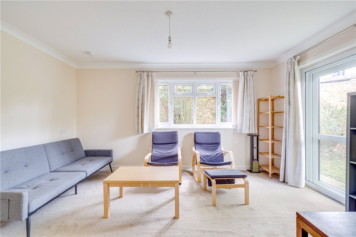 1 bedroom flat, Clarence Lane, London SW15 - Sold STC