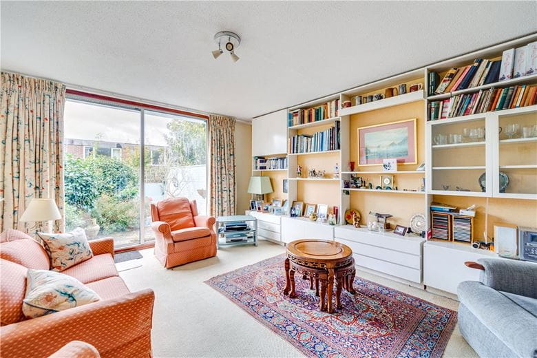 2 bedroom house, Rye Walk, London SW15 - Available