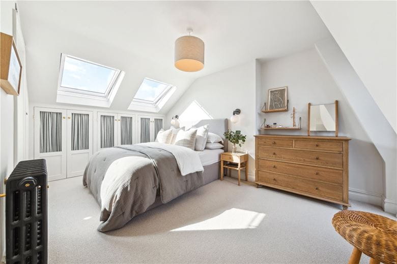 3 bedroom flat, Trentham Street, Wandsworth SW18 - Sold STC