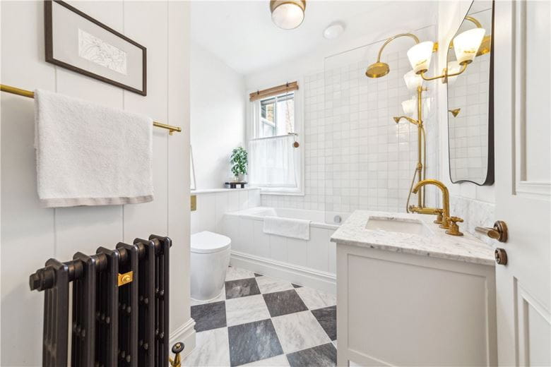 3 bedroom flat, Trentham Street, Wandsworth SW18 - Sold