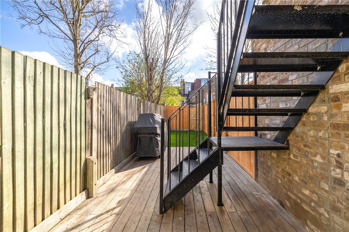 3 bedroom flat, Trentham Street, Wandsworth SW18 - Sold