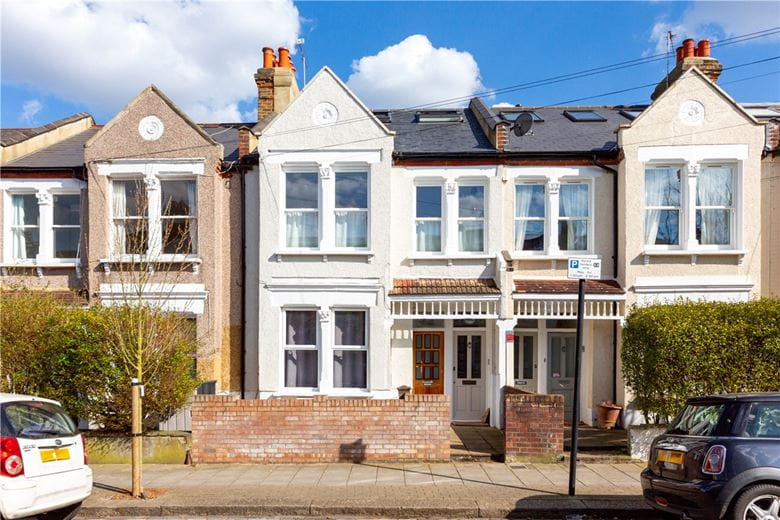 3 bedroom flat, Trentham Street, Wandsworth SW18 - Sold STC