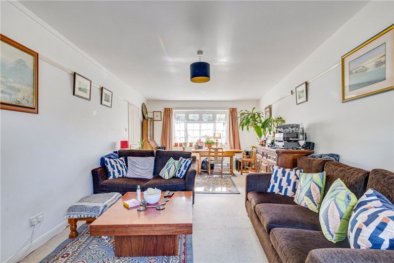4 bedroom house, Limes Avenue, London SW13 - Available