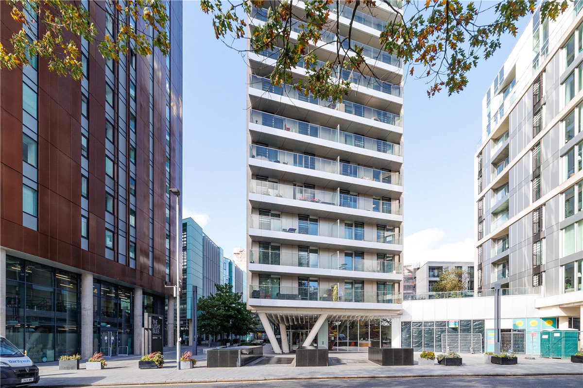 1 bedroom flat, Buckhold Road, London SW18 - Sold