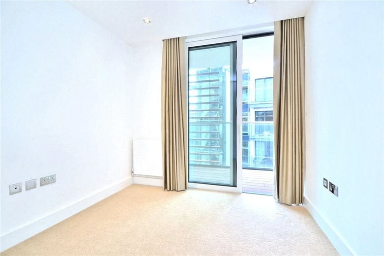 2 bedroom flat, Ireton House, 3 Stamford Square SW15 - Available