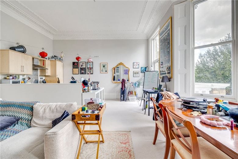 1 bedroom flat, Clapham Common North Side, London SW4 - Sold STC