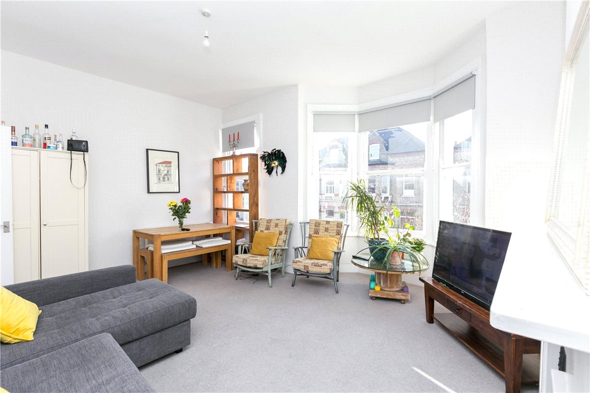 1 bedroom flat, Cromford Road, London SW18 - Sold STC