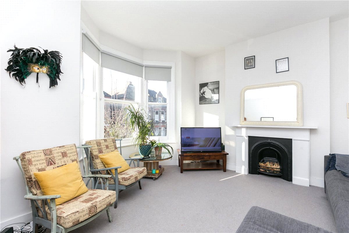 1 bedroom flat, Cromford Road, London SW18 - Sold STC