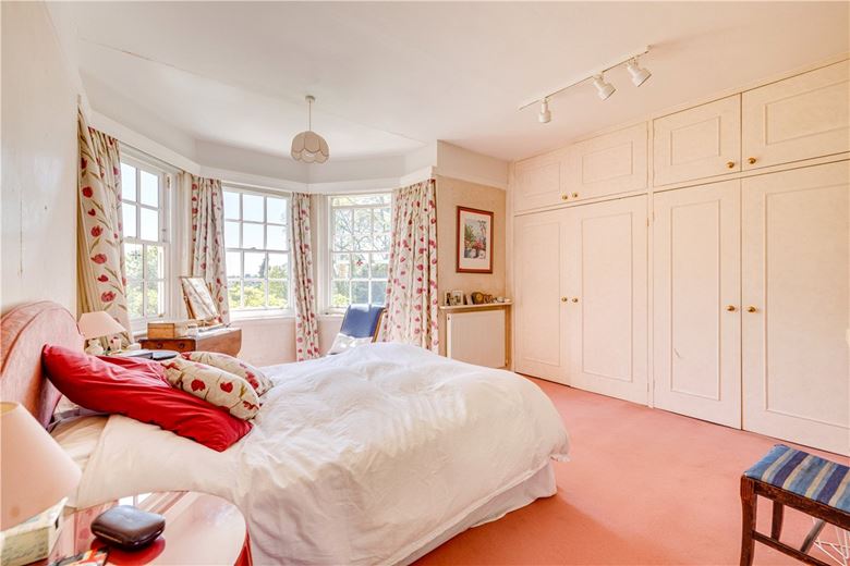 4 bedroom house, Albert Drive, London SW19 - Available