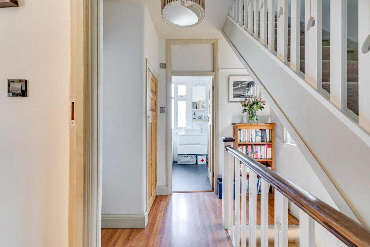 4 bedroom house, Kingsway, London SW14 - Sold STC