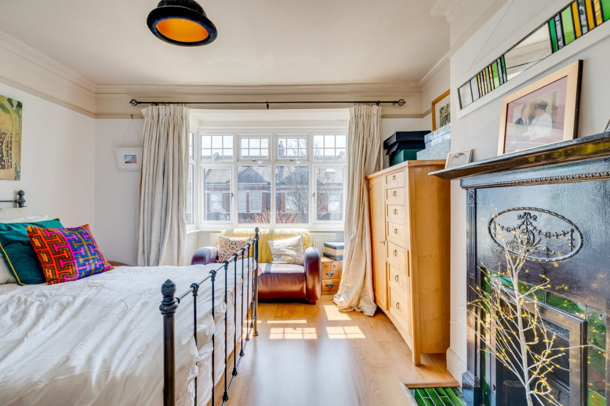 4 bedroom house, Kingsway, London SW14 - Sold STC