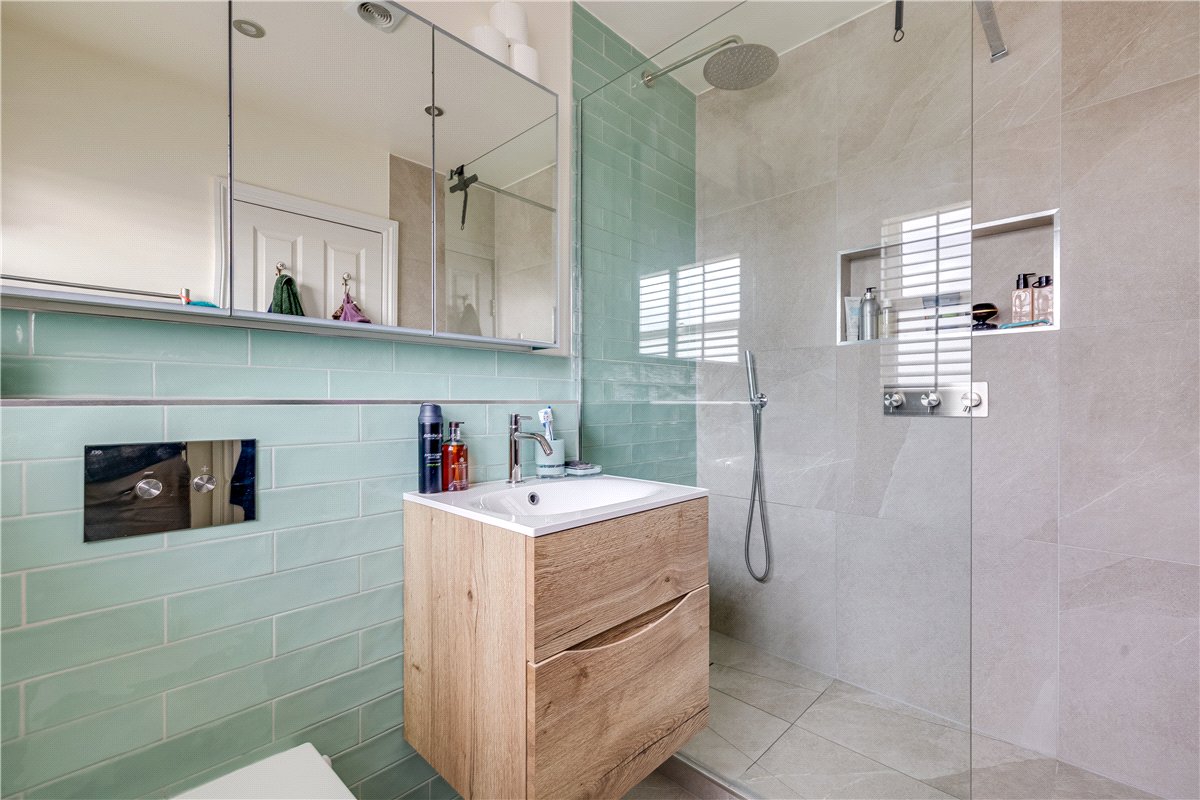4 bedroom house, Elborough Street, London SW18 - Sold STC