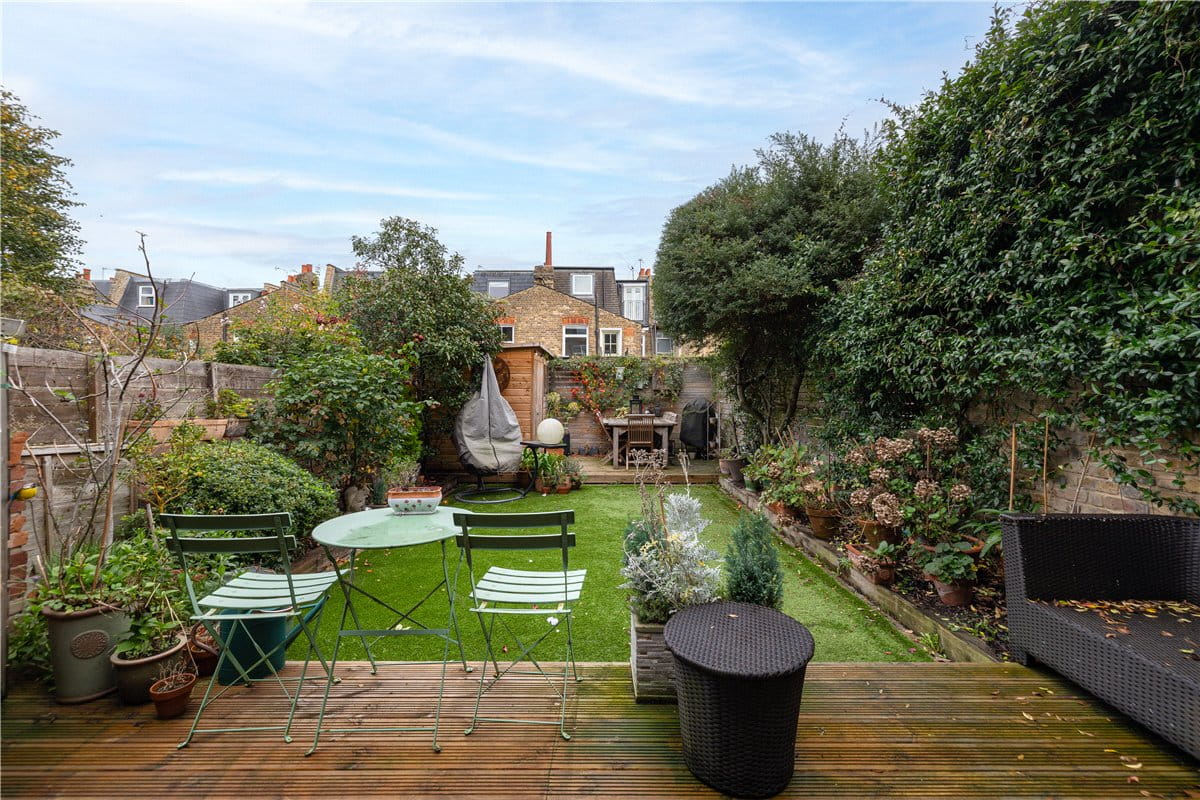 4 bedroom house, Elborough Street, London SW18 - Sold STC