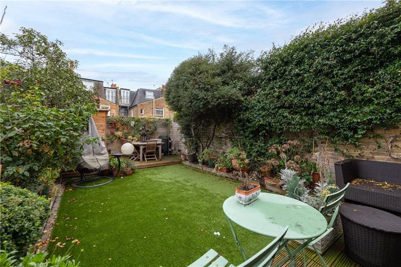4 bedroom house, Elborough Street, London SW18 - Sold STC