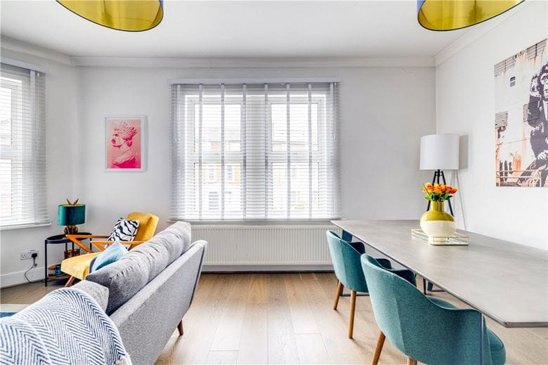 1 bedroom , Merton Road, London SW18 - Available