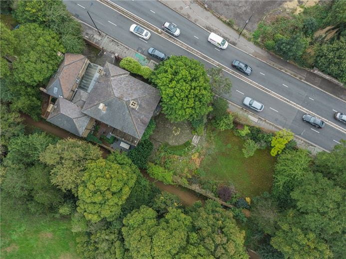  bedroom house, Roehampton Vale, London SW15 - Available