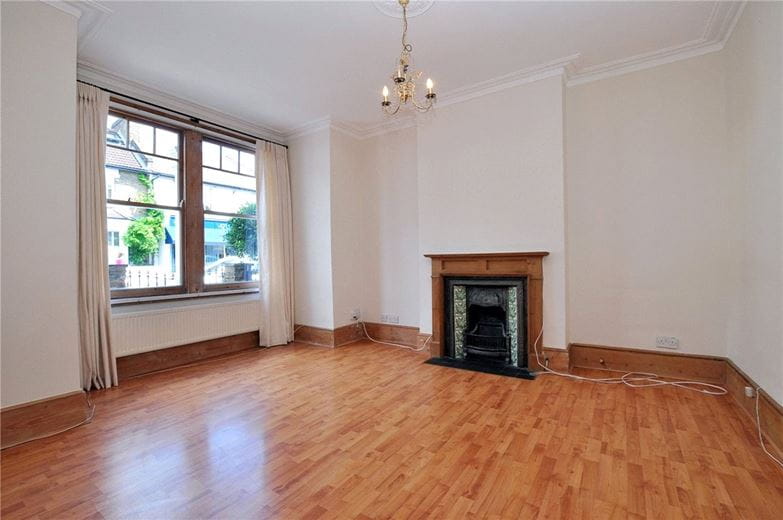 4 bedroom house, White Hart Lane, Barnes SW13 - Available