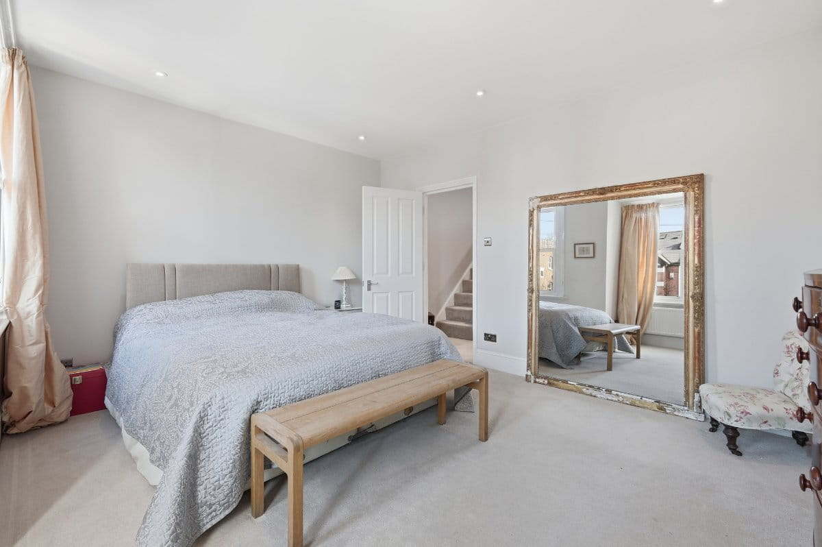 5 bedroom house, Second Avenue, London SW14 - Available