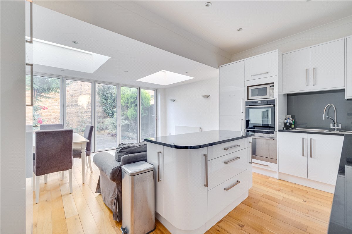 3 bedroom house, Brookwood Road, London SW18 - Sold