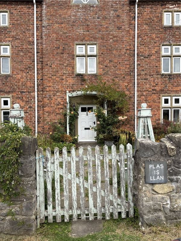 5 bedroom house, Waen Road, Dyserth LL18 - Let Agreed