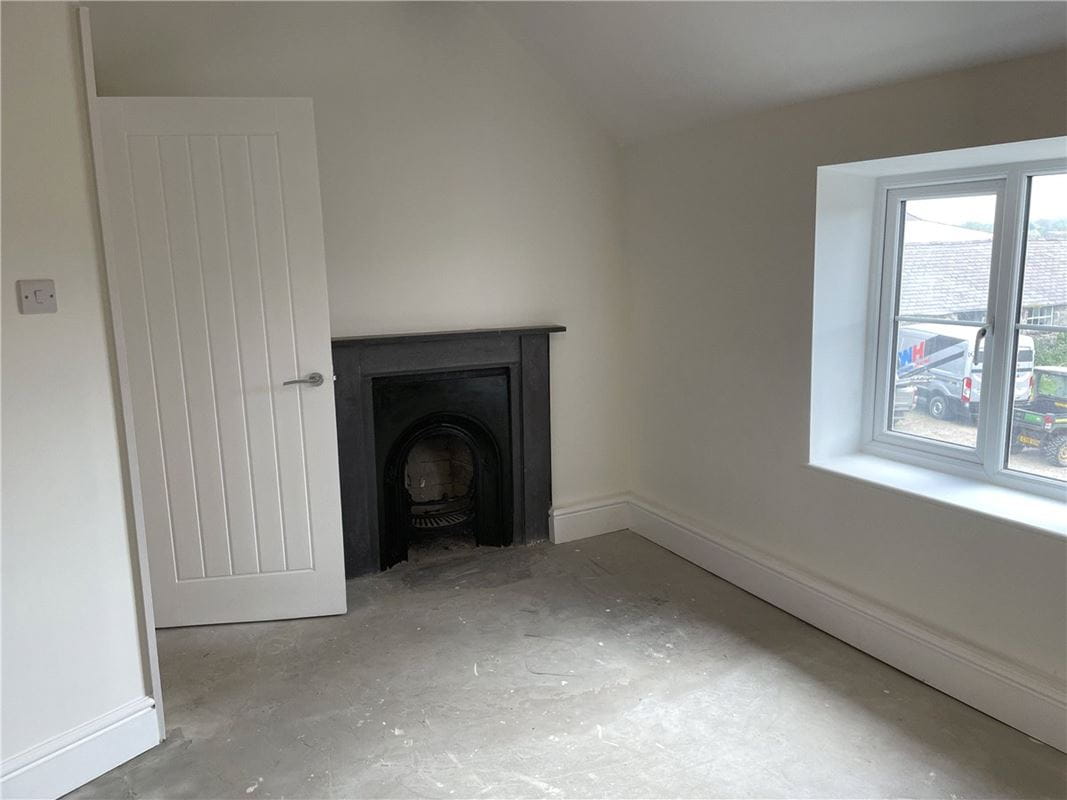 3 bedroom house, Wrexham Road, Pontblyddyn CH7 - Under Offer