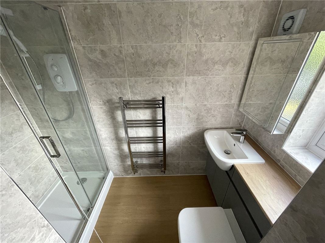 3 bedroom house, Leasows Park, Shawbury SY4 - Available