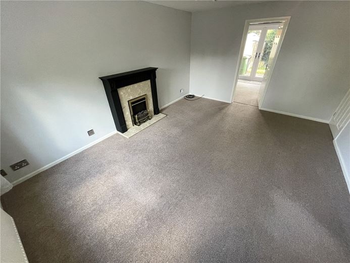 3 bedroom house, Leasows Park, Shawbury SY4 - Available