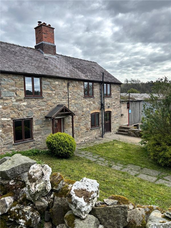  House, Llanarmon Dyffryn Ceiriog, Llangollen LL20 - Available