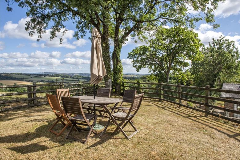  bedroom house, Huntsham, Tiverton EX16 - Available