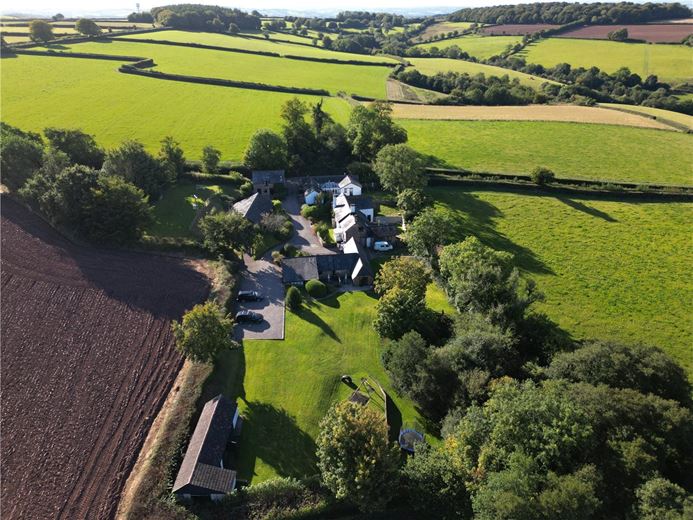  bedroom house, Huntsham, Tiverton EX16 - Available