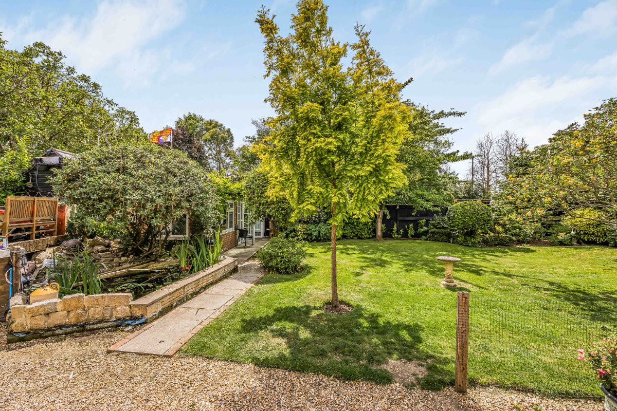 5 bedroom house, Hunston Mill House & Cottages, Selsey Road PO20 - Available