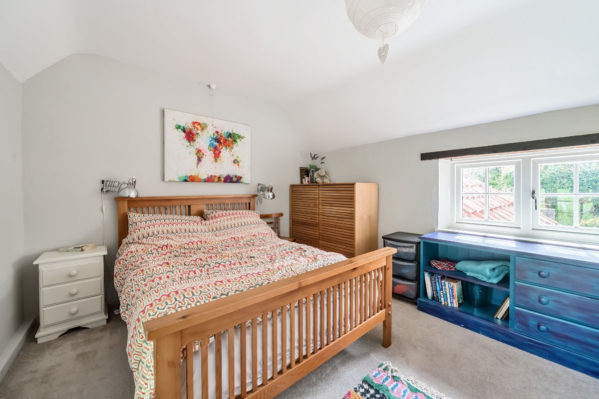 7 bedroom house, School Lane, Compton Dundon TA11 - Available