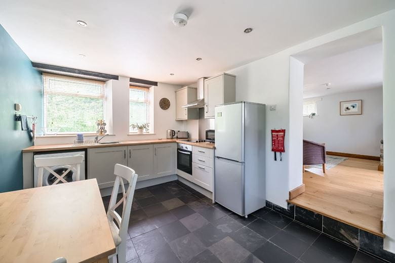 7 bedroom house, School Lane, Compton Dundon TA11 - Available