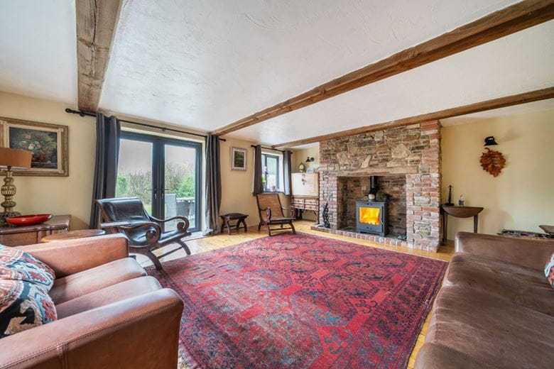 5 bedroom house, Liskeard Road, Callington PL17 - Available