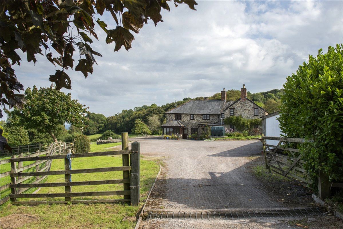 227 acres House, Buckland St. Mary, Chard TA20 - Available