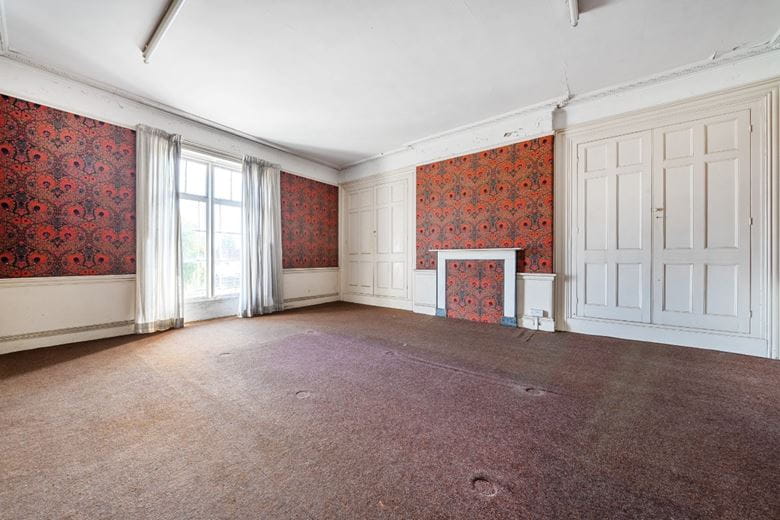 6 bedroom house, Blundells Road, Tiverton EX16 - Available