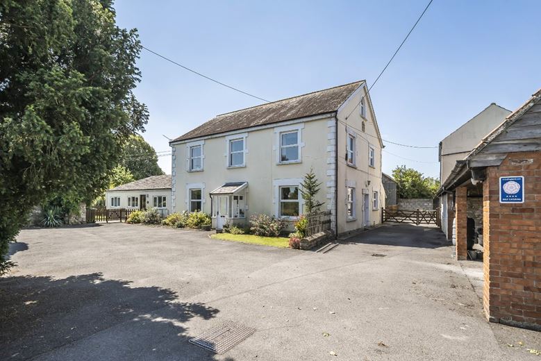 6 bedroom house, Glastonbury Road, Meare BA6 - Available