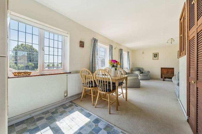 6 bedroom house, Glastonbury Road, Meare BA6 - Available