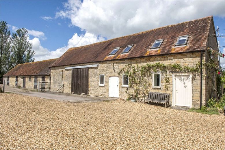  bedroom house, Moorside, Sturminster Newton DT10 - Available