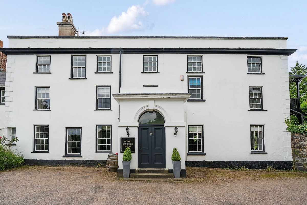 14 bedroom house, Landkey Road, Barnstaple EX32 - Available