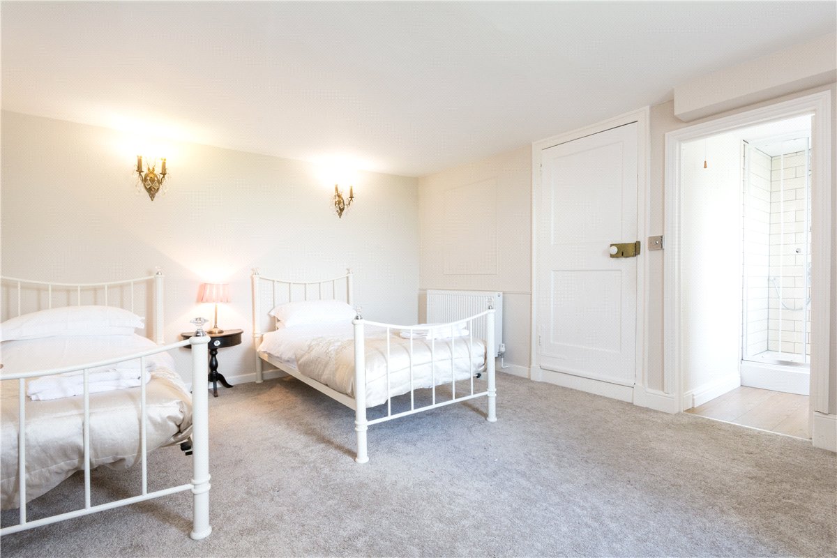 14 bedroom house, Landkey Road, Barnstaple EX32 - Available