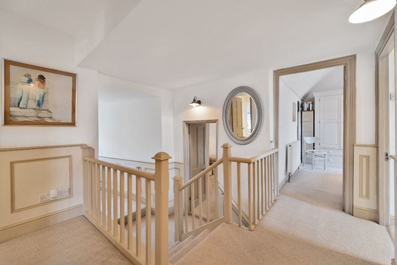 5 bedroom house, Lender Lane, Mullion TR12 - Available