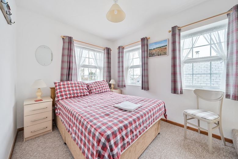 5 bedroom house, Lender Lane, Mullion TR12 - Available