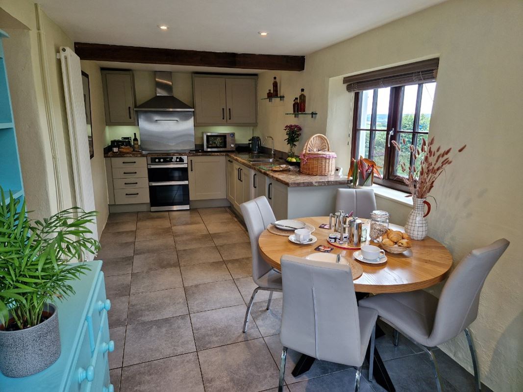  bedroom house, Gammaton, Bideford EX39 - Available