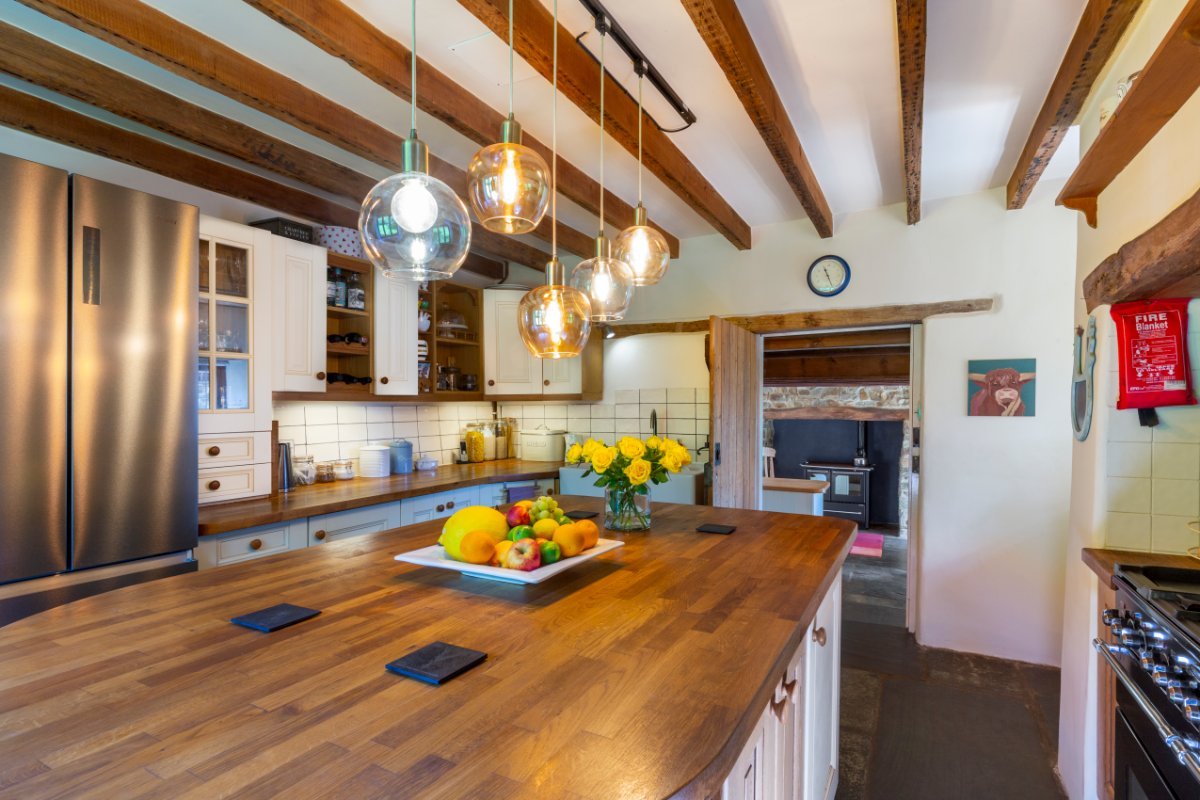 4 bedroom house, Cookbury Court, Cookbury EX22 - Available