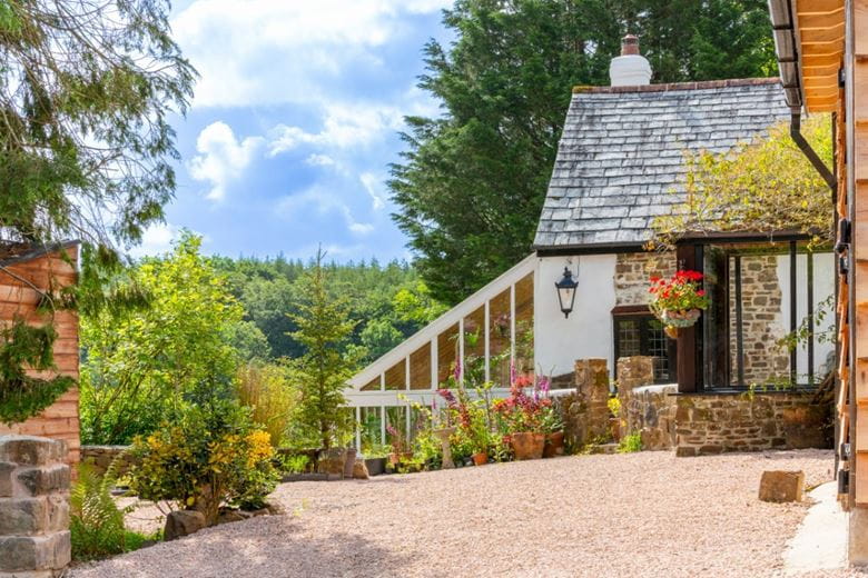 4 bedroom house, Cookbury, Holsworthy EX22 - Available