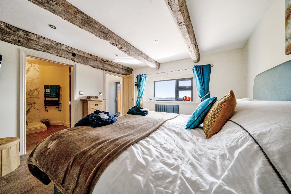 7 bedroom house, St. Weonards, Hereford HR2 - Available