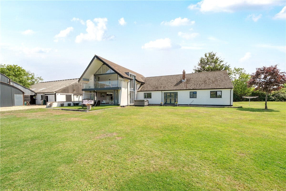 8.7 acres House, Lower Weare, Axbridge BS26 - Available